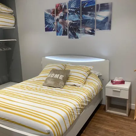Le Petit Monas Appartement *